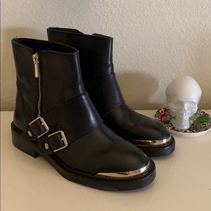 ZARA WOMAN Boots